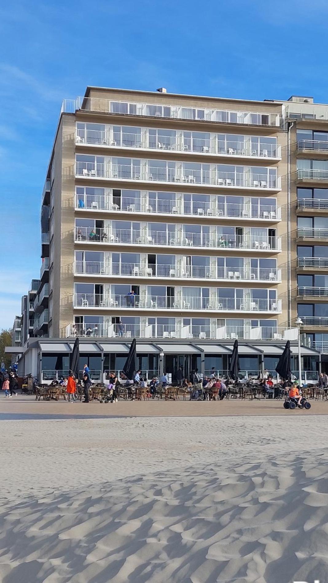 Hotel Sandeshoved Zeedijk Нюпорт Екстериор снимка